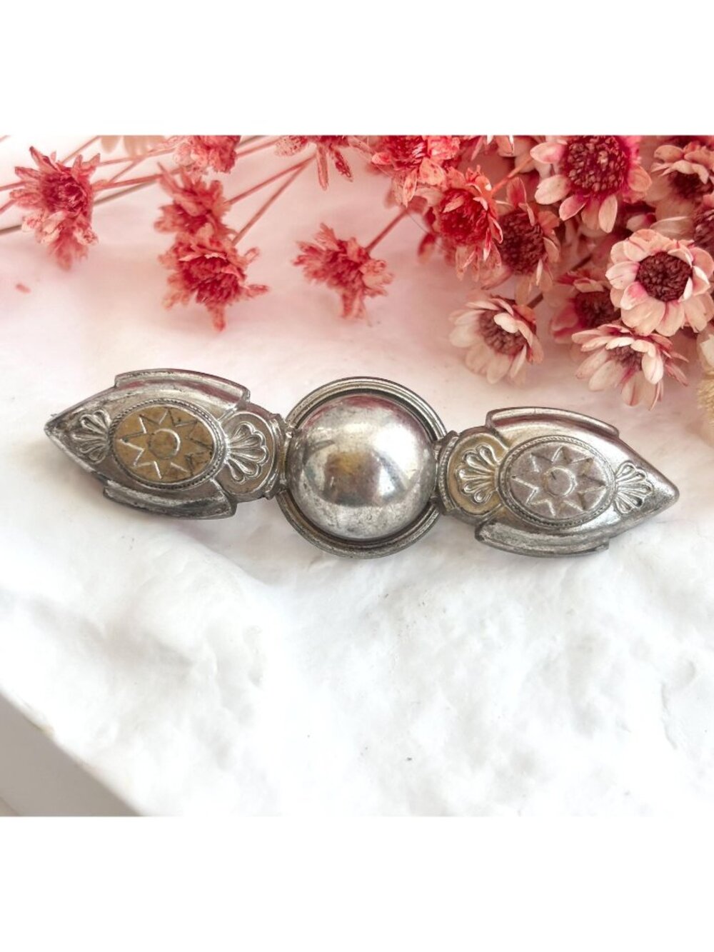 Abstract Vintage Silver Toned Brooch | Lapel Pin